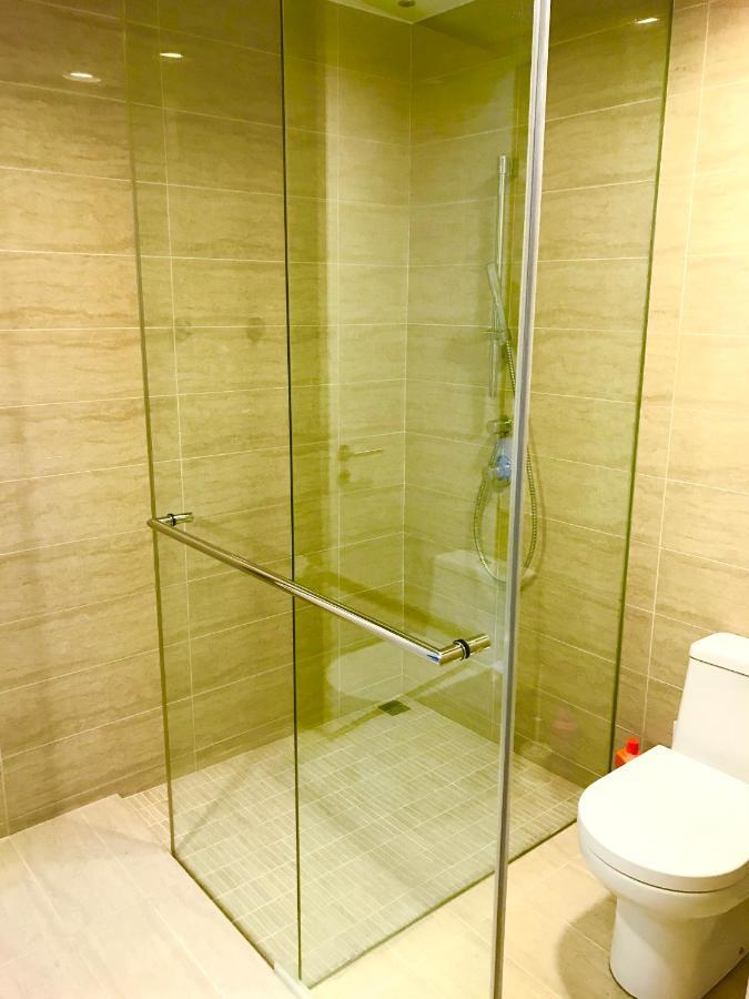 By The Beach - Luxury 2 Bedrooms Family Suite Batu Feringgi Luaran gambar